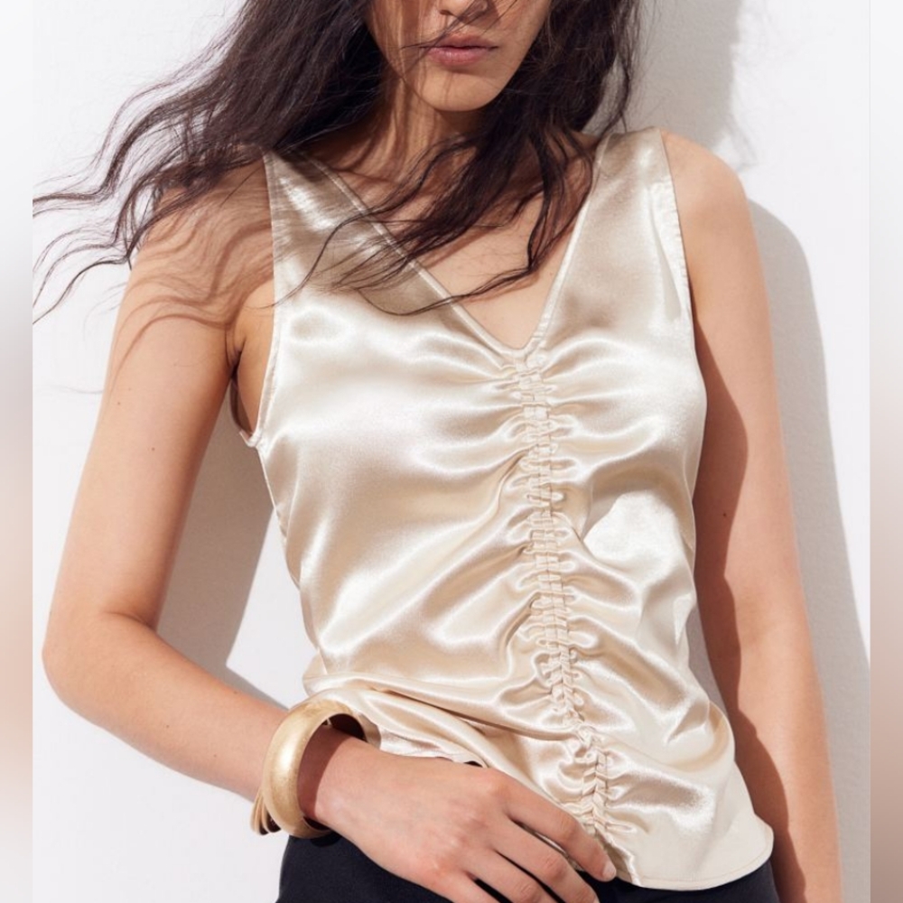 H&M top rushed satin top black sizes M, L, XL BNWT - Picture 10 of 10